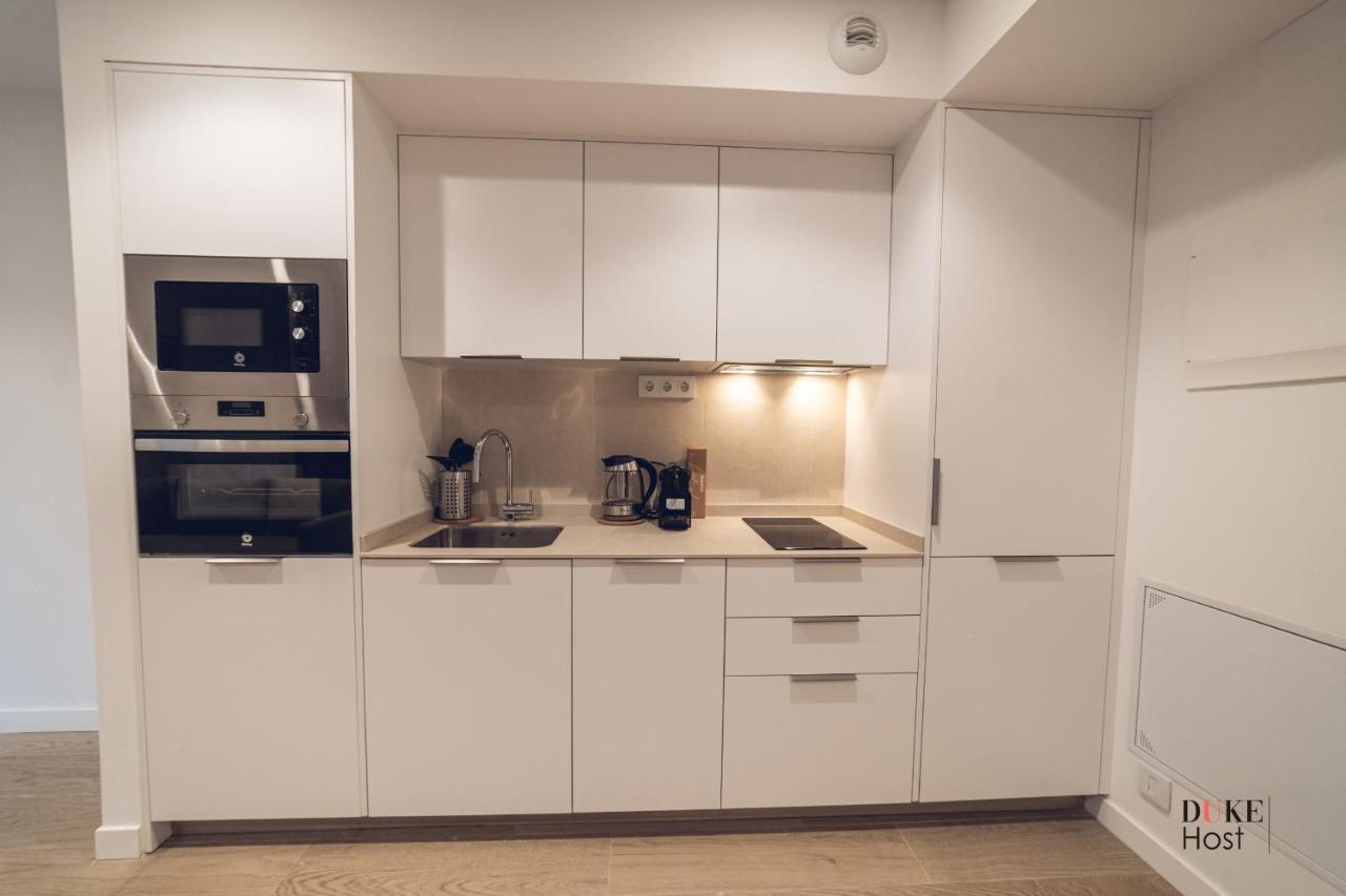 Castilla Luxury 1B Apartment มาดริด ภายนอก รูปภาพ